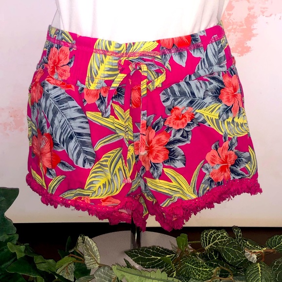 No Boundaries Shorts Hawaiian Print Shorts Poshmark